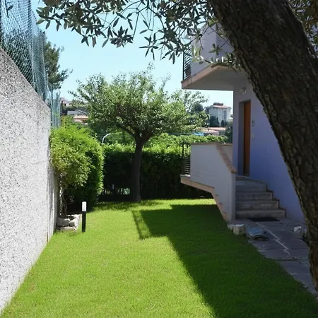 S041 - Sirolo, Trilocale Con Giardino E Garage